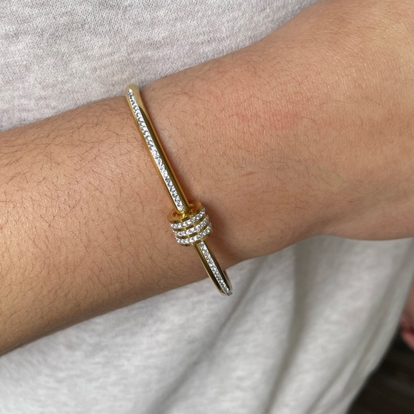LUXURY SILVER OR GOLD PAVE DIAMOND BANGLE BRACELET - Picture 1 of 16